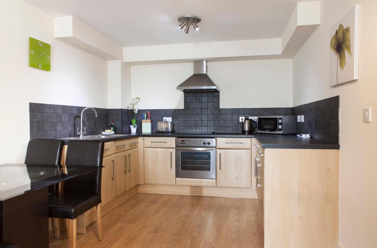 Millennium Plaza By Swa Apartment Cheltenham Luaran gambar