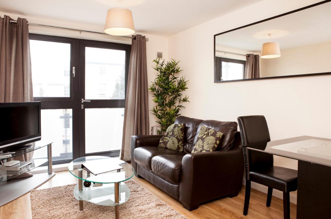 Millennium Plaza By Swa Apartment Cheltenham Luaran gambar