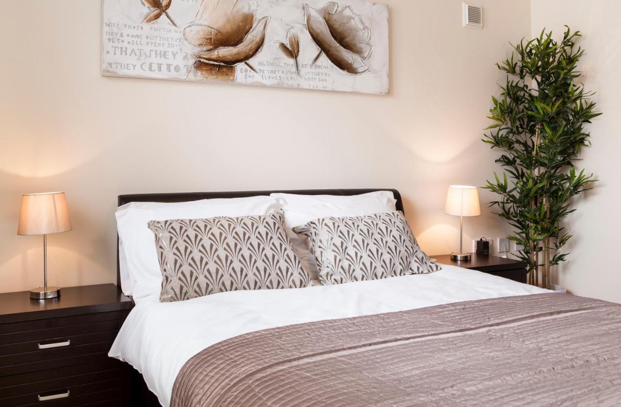 Millennium Plaza By Swa Apartment Cheltenham Luaran gambar