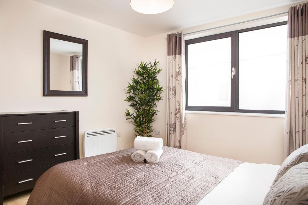 Millennium Plaza By Swa Apartment Cheltenham Luaran gambar